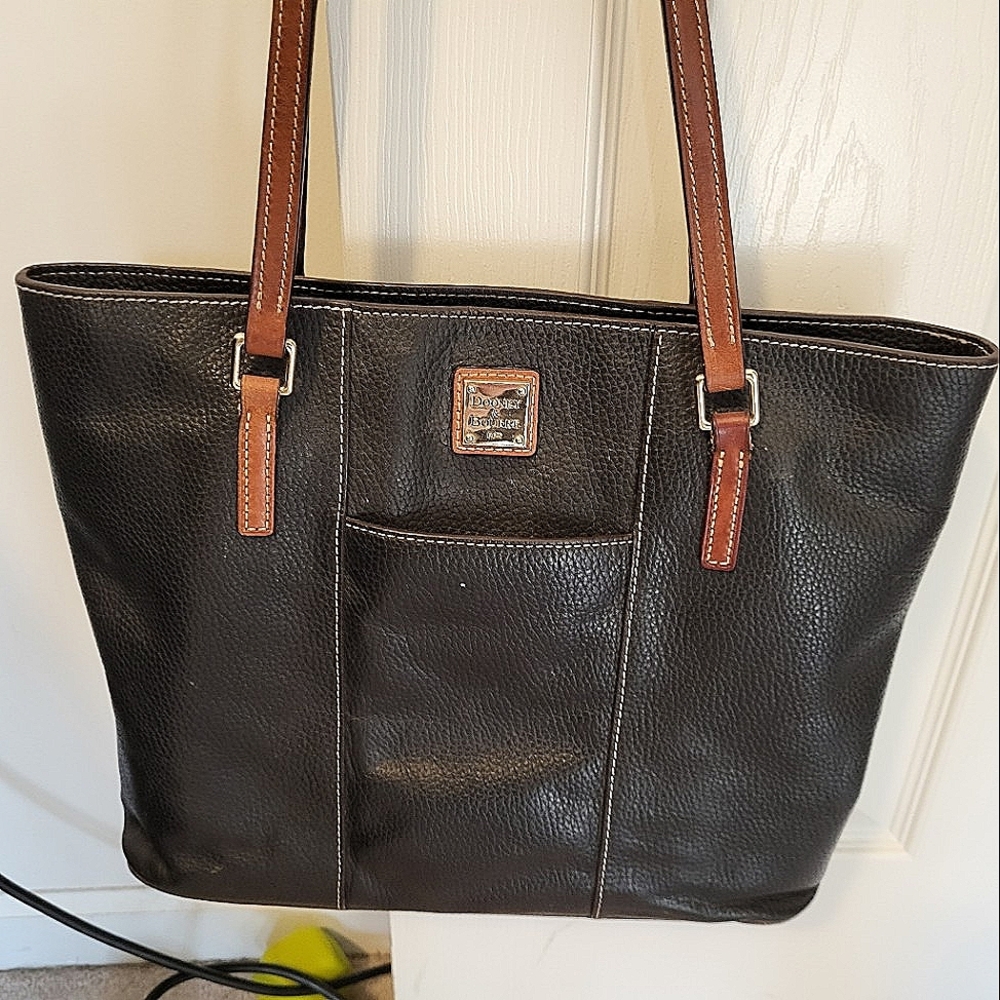 Dooney and Bourke shopper